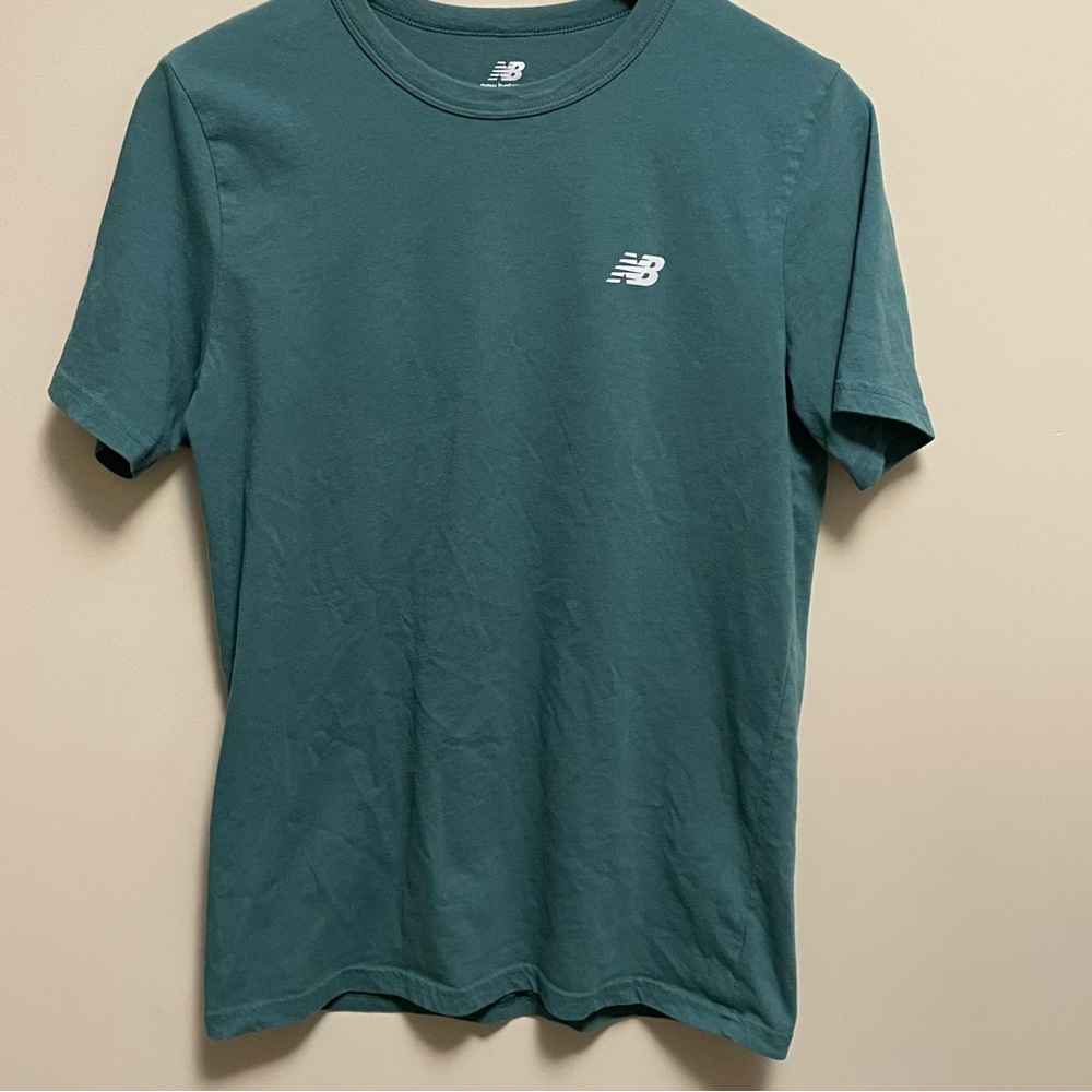New Balance Emerald Green T-Shirt Men’s Medium